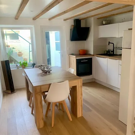 Appartement Maison - Centre-ville - équipée *